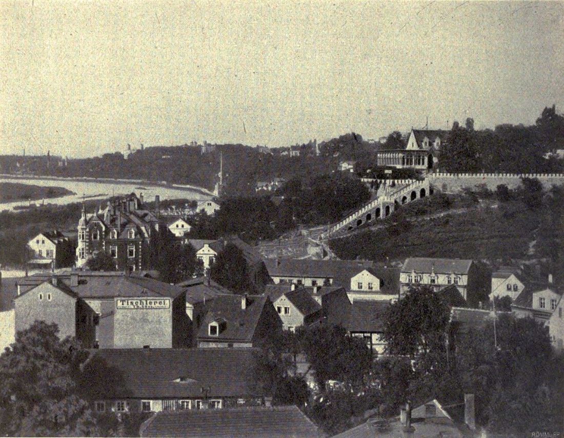 Historische Ansicht von Dresden Loschwitz mit Elbe, Kirche und Hangbebauung um 1900