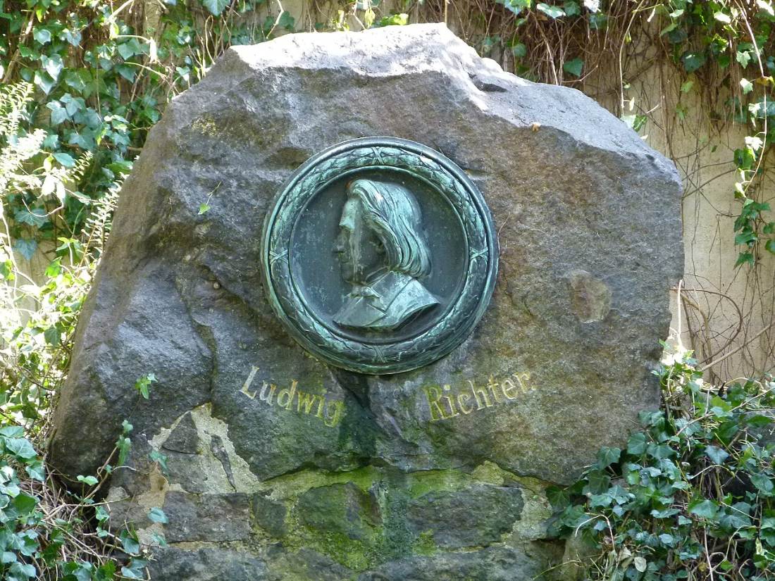 Das Ludwig-Richter-Denkmal im Loschwitzgrund am Leonhardi-Museum in Dresden